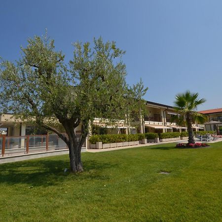 Residence La Magnolia - Aparments Lazise Extérieur photo